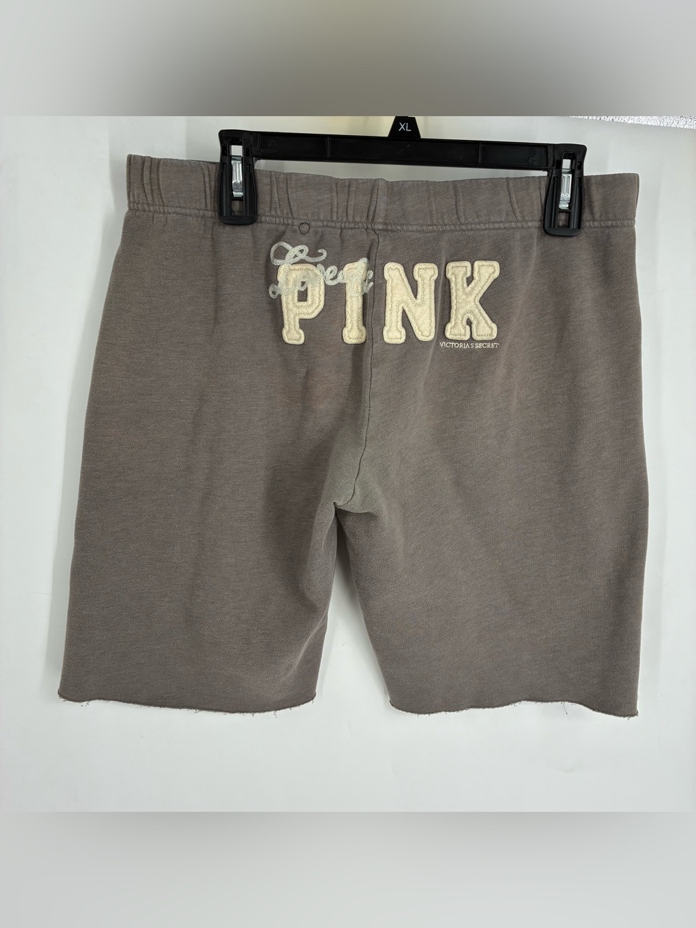 Vintage 2007 Y2K Pink Victoria Secret Medium Cropped Shorts Sweats Spellout Butt